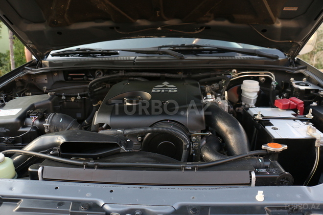Mitsubishi L200 2012, 67,825 km - 2.4 l - Bakı