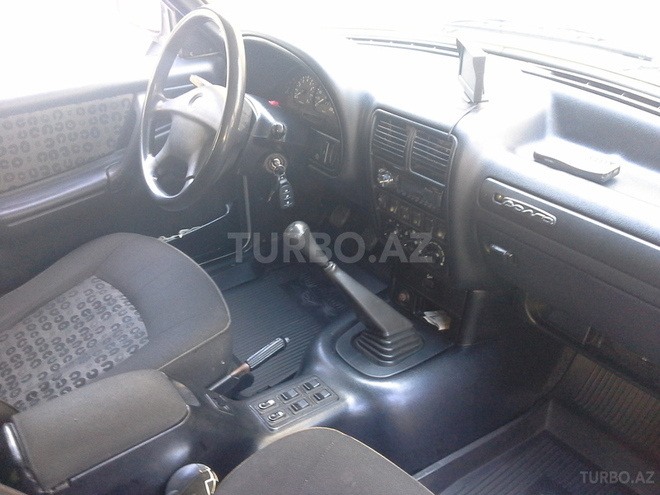 GAZ 31105 2006, 42,000 km - 2.3 l - Bakı
