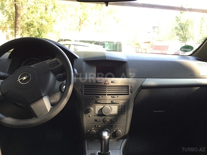 Opel Astra 2005, 105,000 km - 1.8 l - Bakı