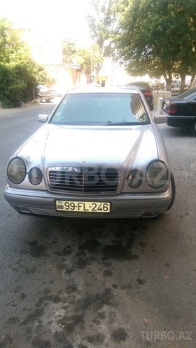 Mercedes E 240 1999, 202,000 km - 2.4 l - Bakı