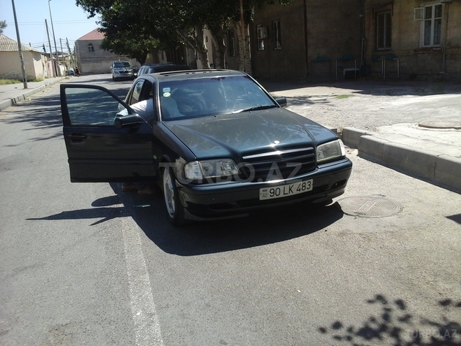 Mercedes C 180 1999, 265,000 km - 1.8 l - Bakı