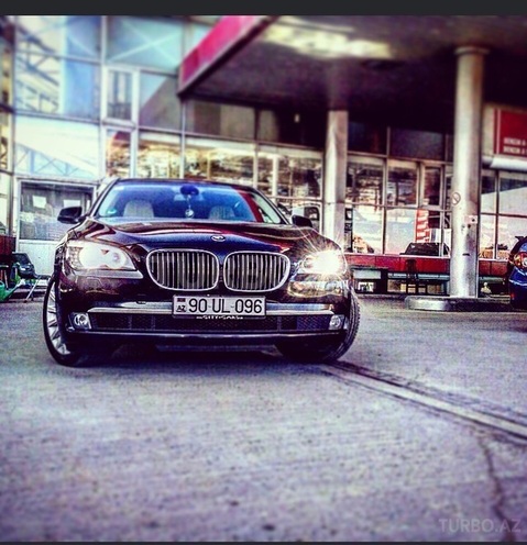 BMW 750 2009, 73,000 km - 3.0 л - Bakı
