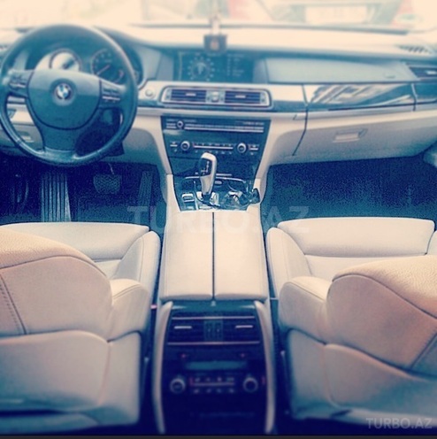 BMW 750 2009, 73,000 km - 3.0 л - Bakı