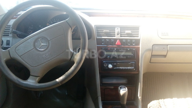 Mercedes C 220 1999, 340,000 km - 2.2 l - Bakı