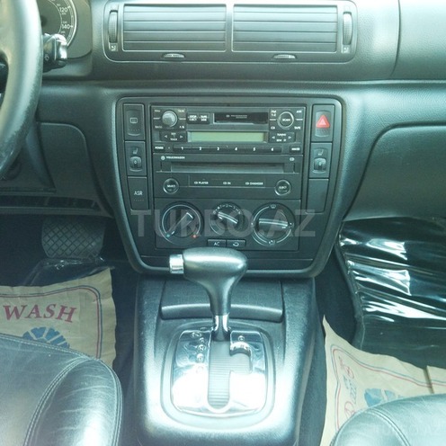 Volkswagen Passat 2001, 224,503 km - 1.8 l - Bakı