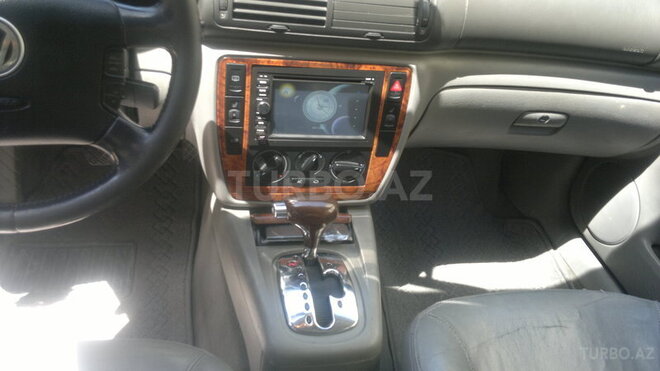 Volkswagen Passat 2002, 175,000 km - 1.8 l - Bakı