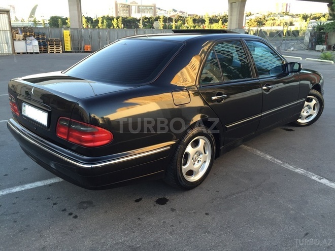 Mercedes E 280 2000, 225,447 km - 2.8 l - Bakı