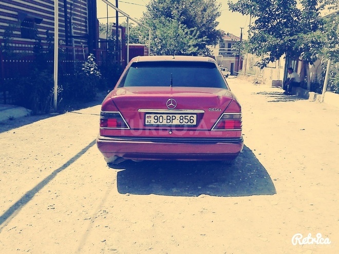 Mercedes E 250 1994, 390,000 km - 2.5 l - Bakı