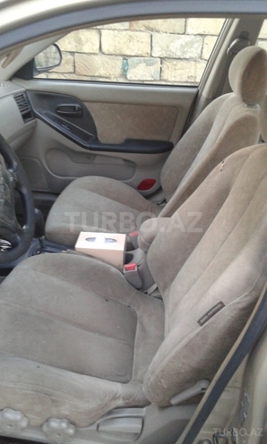 Hyundai Elantra 2001, 165,346 km - 2.0 l - Bakı