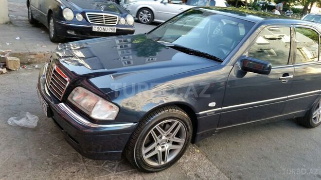 Mercedes C 240 1997, 150,000 km - 0.3 l - Bakı