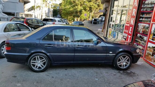 Mercedes C 240 1997, 150,000 km - 0.3 l - Bakı