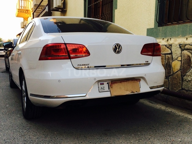 Volkswagen Passat 2012, 65,000 km - 1.8 л - Bakı