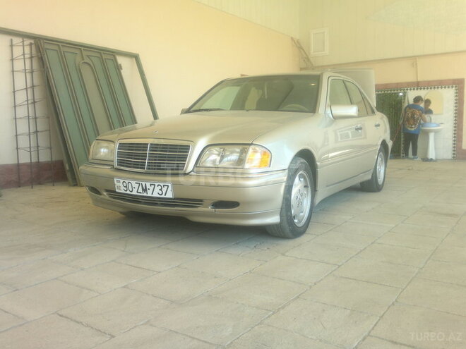 Mercedes C 230 1997, 123,000 km - 2.3 l - Bakı