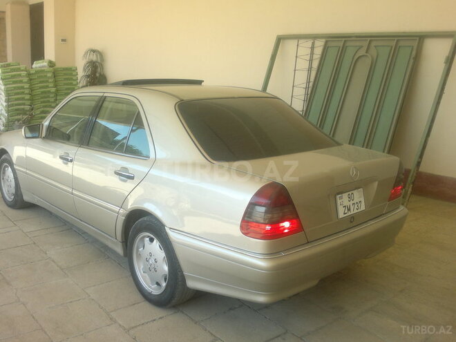 Mercedes C 230 1997, 123,000 km - 2.3 l - Bakı