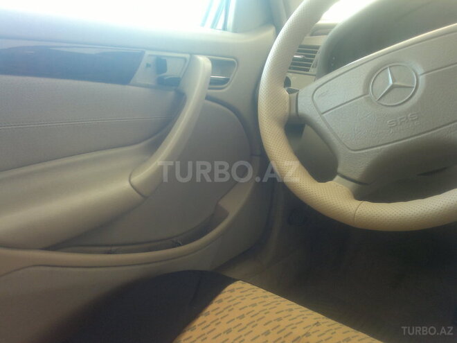Mercedes C 230 1997, 123,000 km - 2.3 l - Bakı