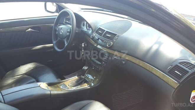 Mercedes E 320 2006, 141,000 km - 3.2 l - Bakı