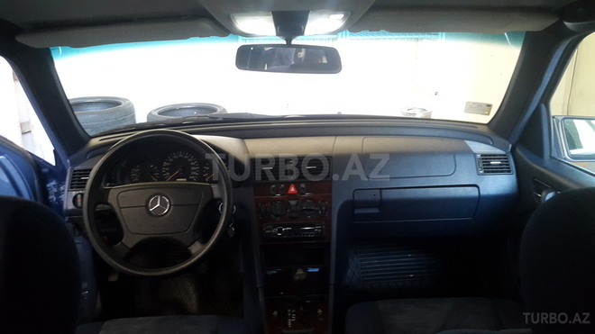 Mercedes C 200 1999, 200,000 km - 2.0 l - Bakı