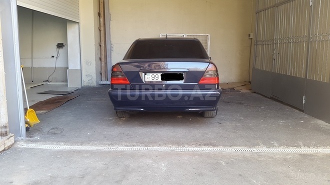 Mercedes C 200 1999, 200,000 km - 2.0 l - Bakı