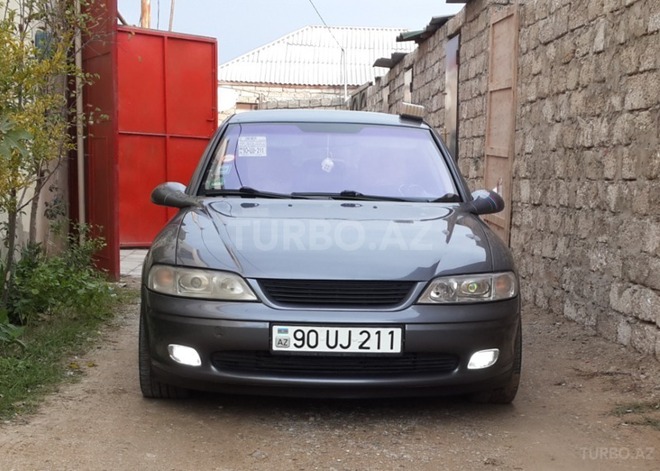 Opel Vectra 2001, 250,000 km - 2.2 l - Bakı