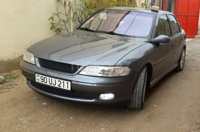 Opel Vectra 2001, 250,000 km - 2.2 l - Bakı