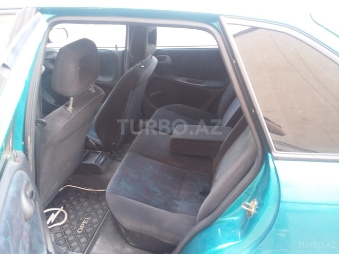Opel Astra 1995, 391,560 km - 2.0 l - Bakı