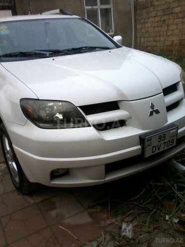 Mitsubishi Outlander 2003, 90,000 km - 2.4 л - Bakı