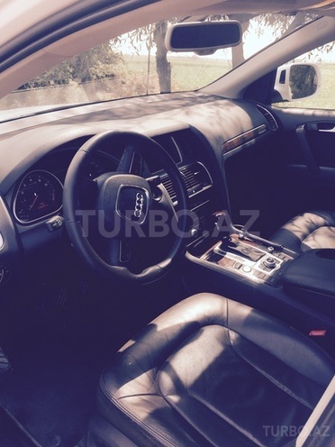 Audi Q7 2010, 45,000 km - 4.2 l - Bakı