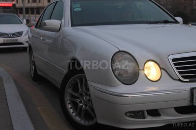 Mercedes E 320 2000, 190,000 km - 3.2 l - Bakı