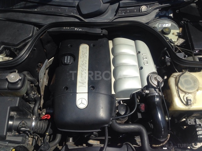 Mercedes C 220 1999, 290,000 km - 2.2 l - Bakı