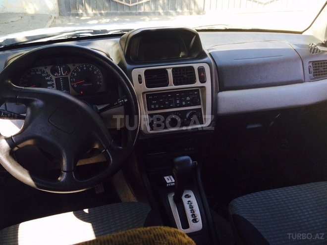 Mitsubishi Pajero io 2000, 142,789 km - 1.8 l - Bakı