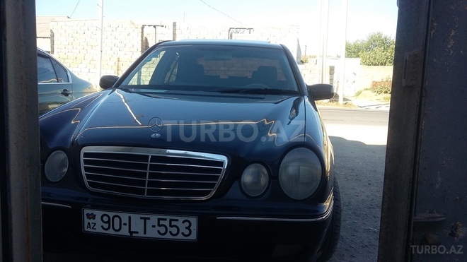 Mercedes E 270 2000, 327,000 km - 2.7 l - Bakı