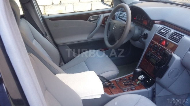Mercedes E 270 2000, 327,000 km - 2.7 l - Bakı