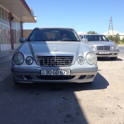 Mercedes E 240 1999, 200,000 km - 2.4 л - Bakı
