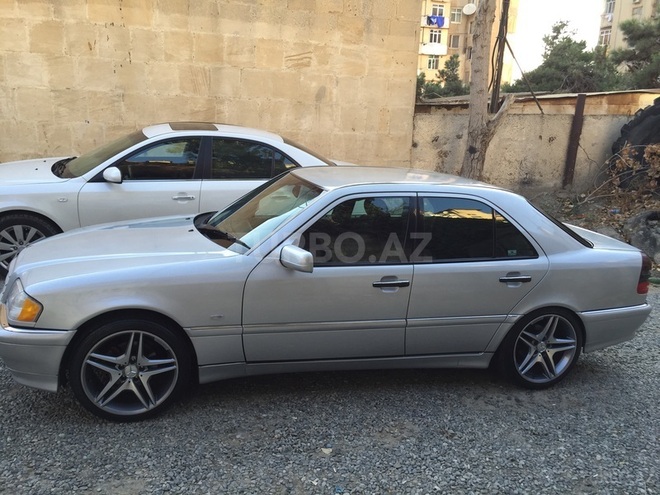 Mercedes C 180 1999, 136,980 km - 1.8 л - Bakı