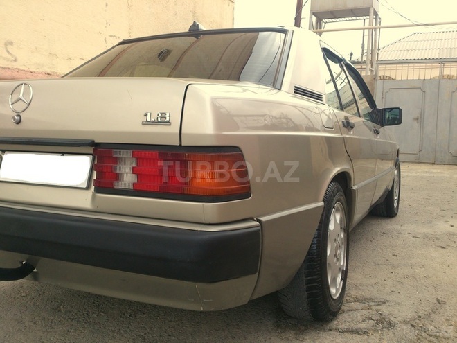 Mercedes 190 1992, 258,999 km - 1.8 л - Bakı