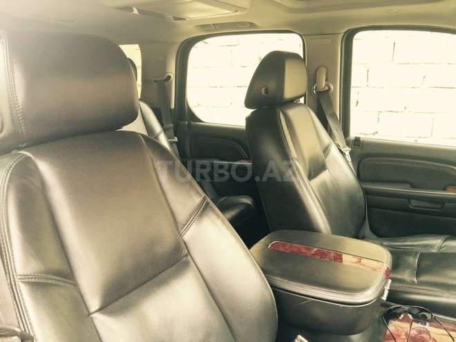 Cadillac Escalade 2008, 100,000 km - 6.2 l - Bakı