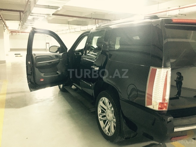 Cadillac Escalade 2008, 100,000 km - 6.2 l - Bakı