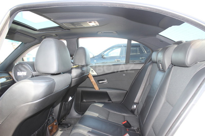 BMW 525 2006, 118,000 km - 2.5 l - Bakı