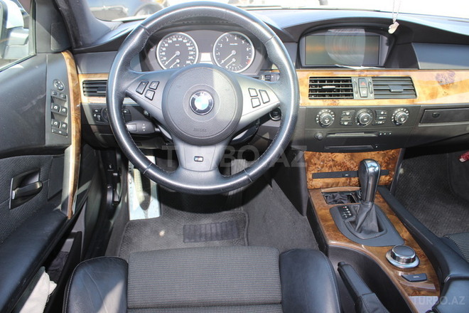 BMW 525 2006, 118,000 km - 2.5 l - Bakı