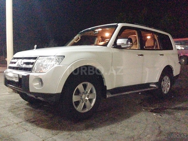 Mitsubishi Pajero 2008, 109,000 km - 3.0 l - Bakı