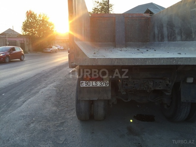 KamAz 53229 2006, 300,000 km - 0.3 l - Bakı