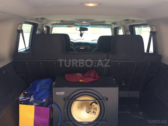 Hummer H3 2006, 180,000 km - 3.5 l - Bakı