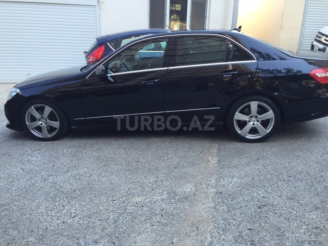 Mercedes E 350 2011, 80,000 km - 3.5 l - Bakı