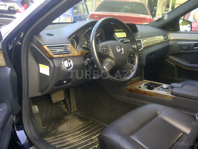 Mercedes E 350 2011, 80,000 km - 3.5 l - Bakı