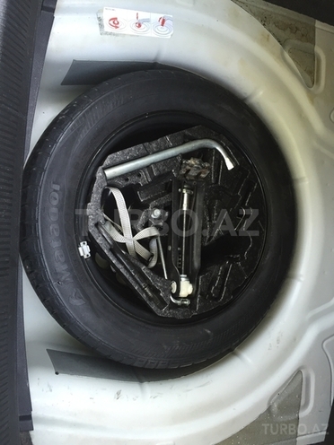 Volkswagen Jetta 2009, 150,000 km - 1.6 л - Bakı