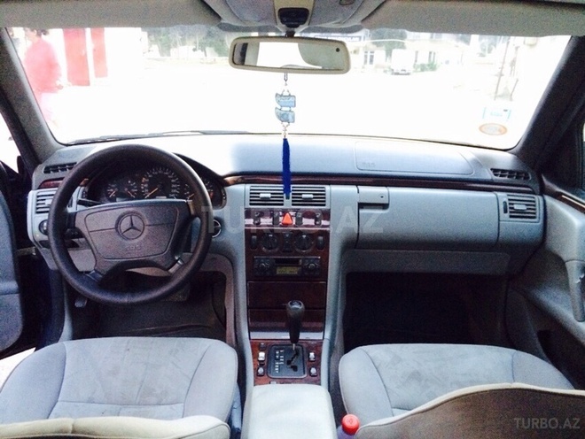Mercedes E 240 1998, 45,000 km - 0.2 l - Bakı