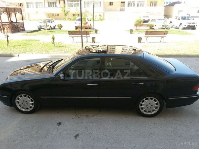 Mercedes E 280 2000, 180,000 km - 2.8 l - Bakı