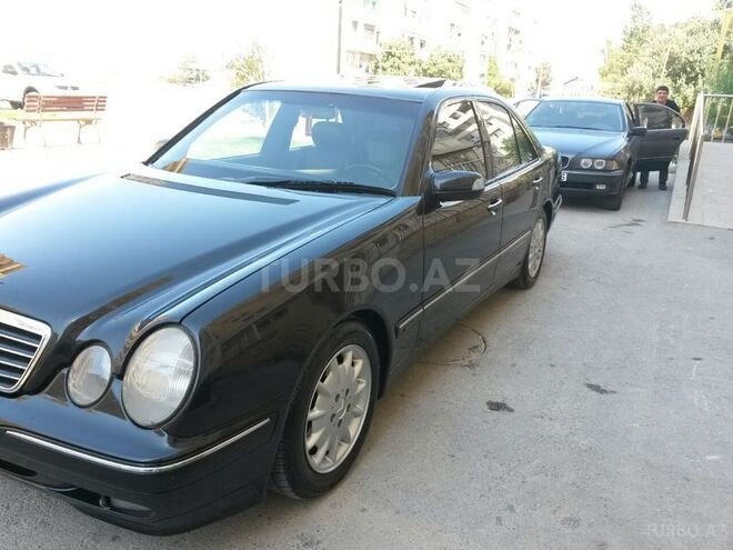 Mercedes E 280 2000, 180,000 km - 2.8 l - Bakı