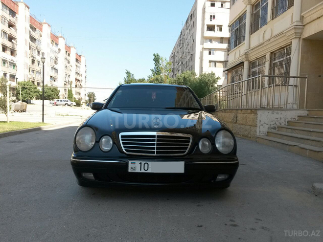 Mercedes E 280 2000, 180,000 km - 2.8 l - Bakı