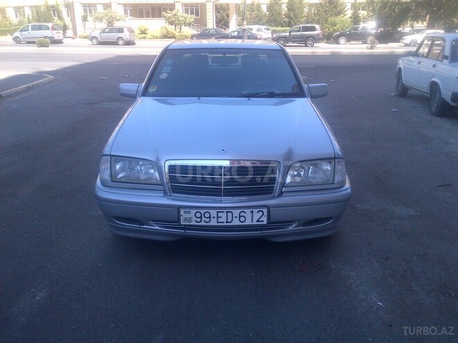 Mercedes C 220 1999, 167,000 km - 2.2 l - Bakı